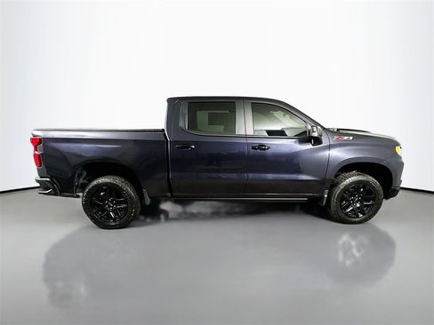 Used 2022 Chevrolet Silverado 1500 LT Trail Boss image 7