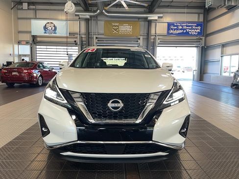 Used 2024 Nissan Murano Platinum w/ Cargo Package image 2