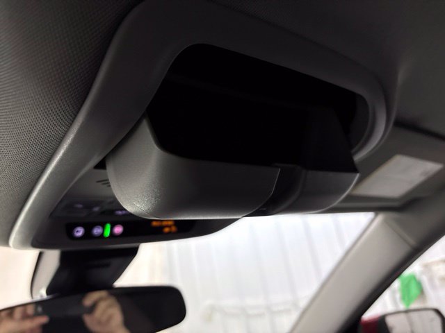 Used 2023 Chevrolet Equinox LT FWD image 34