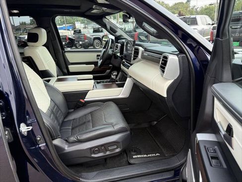 Certified 2023 Toyota Sequoia Capstone AWD/4WD image 32