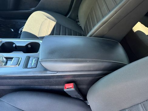 Used 2020 Ford Fusion SE FWD image 14