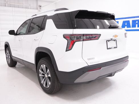 New 2026 Chevrolet Equinox LT image 9