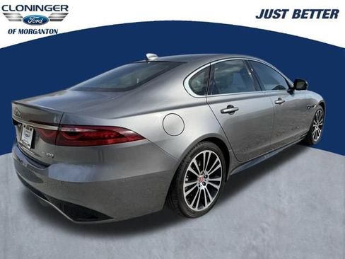 Used 2021 Jaguar XF R-Dynamic SE image 9