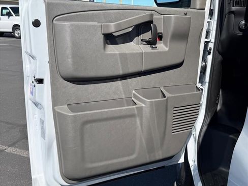 New 2026 Chevrolet Express 2500 w/ Driver Convenience Package RWD image 9