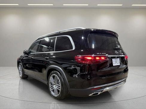 Used 2025 Mercedes-Benz GLS 450 4MATIC image 17