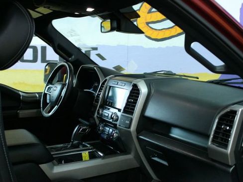 Used 2017 Ford F150 Lariat w/ Equipment Group 502A Luxury AWD/4WD image 12