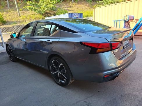 Used 2025 Nissan Altima 2.5 SR FWD image 7