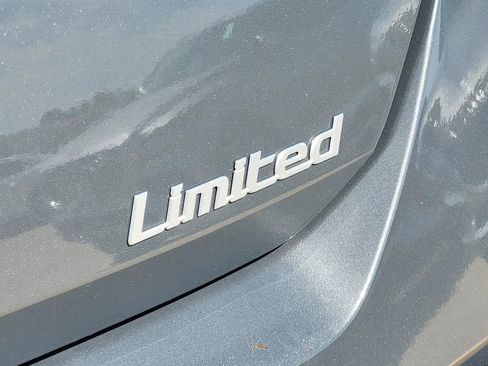 New 2026 Hyundai Elantra Limited FWD image 7