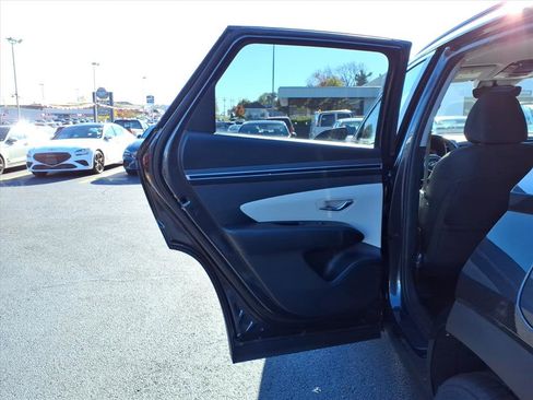 Used 2023 Hyundai Tucson SEL image 12