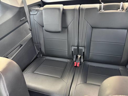 Used 2021 Volkswagen Atlas SE FWD image 21