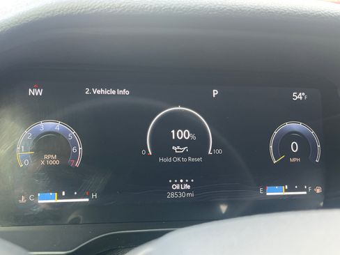 Used 2023 Jeep Grand Cherokee L Laredo image 19