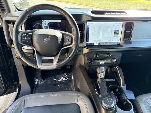 Used 2022 Ford Bronco Outer Banks image 19