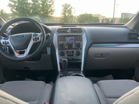 Used 2013 Ford Explorer 4WD image 22