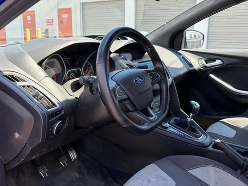Used 2015 Ford Focus ST FWD image 11