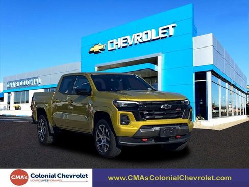 Used 2023 Chevrolet Colorado Z71 w/ Z71 Convenience Package 2 image 1
