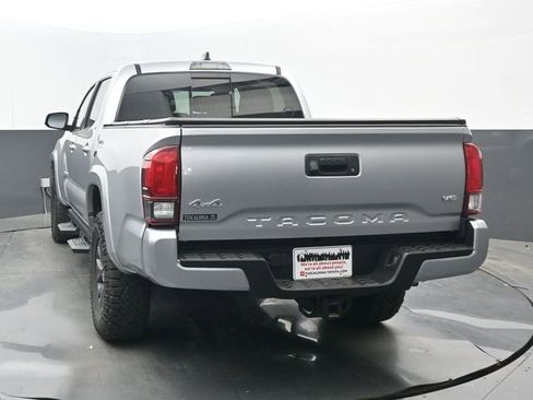 Used 2023 Toyota Tacoma SR5 w/ Technology Package image 4