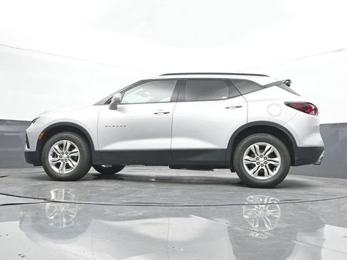 Used 2019 Chevrolet Blazer LT FWD image 28