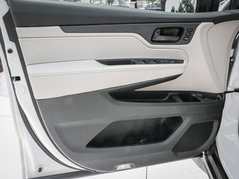 New 2026 Honda Odyssey EX-L image 14