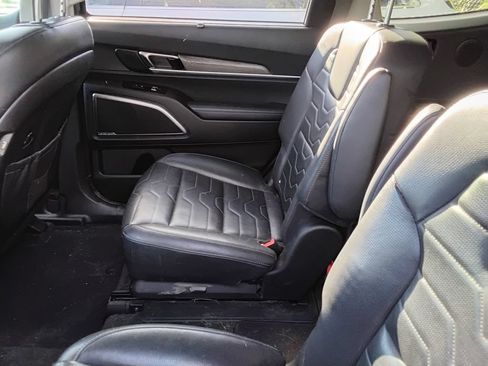 Used 2020 Kia Telluride SX w/ SX Prestige Package AWD/4WD image 10