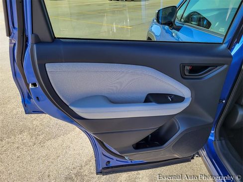 Certified 2026 Subaru Forester Premium image 27