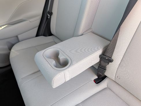 Used 2024 Hyundai Kona SEL FWD image 18