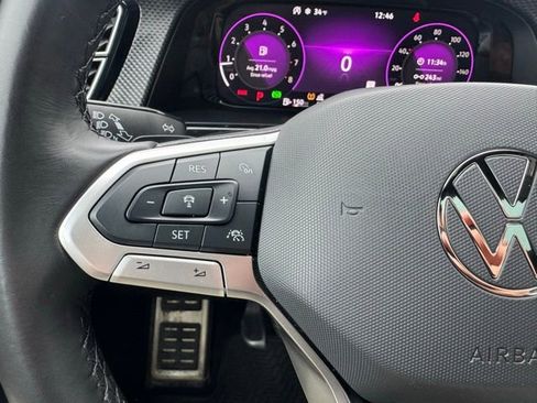 Used 2024 Volkswagen Atlas Cross Sport SEL Premium R-Line image 27