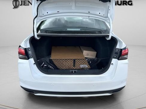 New 2025 Nissan Versa SR w/ Trunk Package image 38