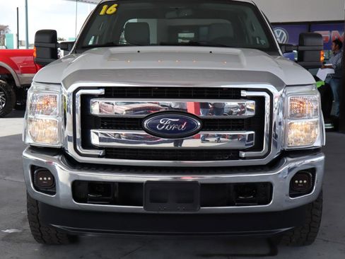 Used 2016 Ford F250 XLT w/ Snow Plow Prep Package image 13