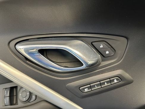 Used 2016 Chevrolet Camaro SS RWD image 21