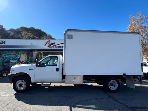 Used 2002 Ford F450 2WD Regular Cab Super Duty image 5