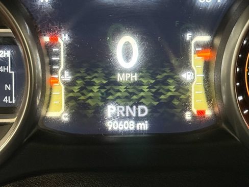 Used 2018 Jeep Wrangler Unlimited Sahara AWD/4WD image 77