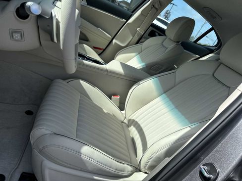 New 2026 Genesis G70 2.5T Prestige image 9