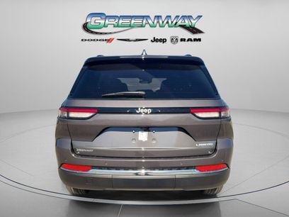 New 2025 Jeep Grand Cherokee Laredo X