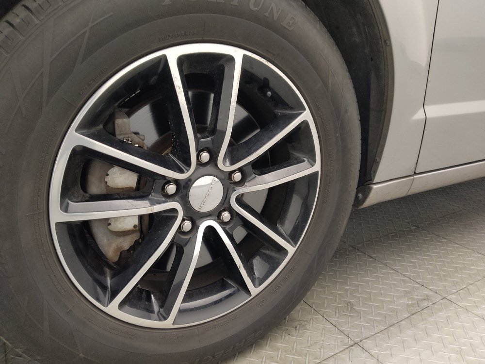 Used 2019 Dodge Grand Caravan GT FWD image 31