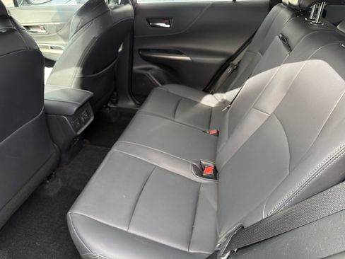 Used 2023 Toyota Venza XLE AWD/4WD image 22