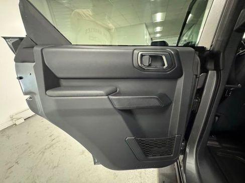 New 2025 Ford Bronco Badlands image 8