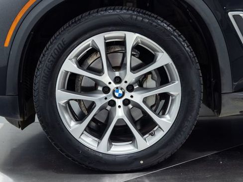 Used 2023 BMW X5 xDrive40i AWD/4WD image 27
