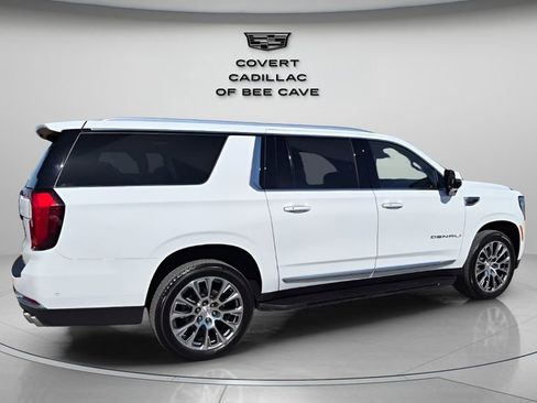 Used 2025 GMC Yukon XL Denali image 10