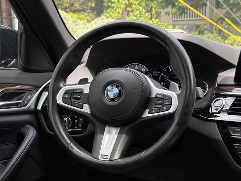 Used 2019 BMW 540i w/ M Sport Package RWD image 29