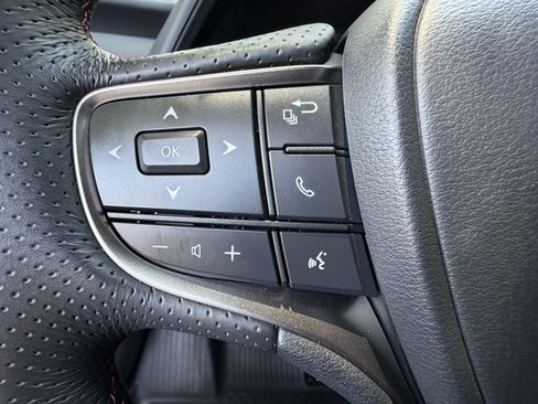 Used 2023 Lexus UX 250h F Sport FWD image 19