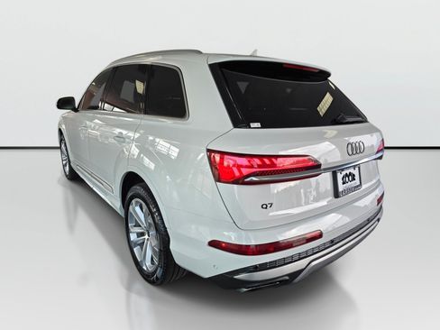 Used 2025 Audi Q7 3.0T Premium Plus AWD/4WD image 3