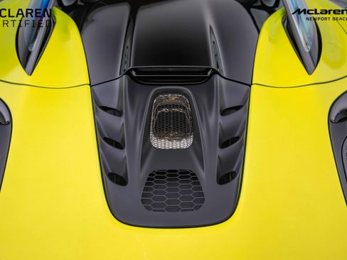 Used 2025 McLaren Artura Spider image 14
