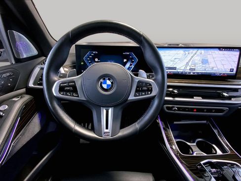 Used 2025 BMW X7 M60i AWD/4WD image 5