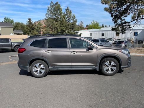 Used 2021 Subaru Ascent Premium w/ Convenience Package AWD/4WD image 6