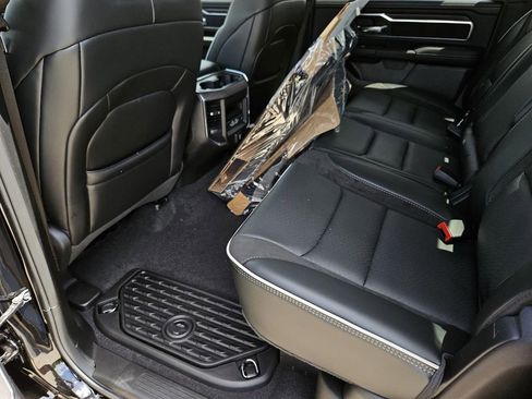 Used 2025 RAM 1500 Laramie AWD/4WD image 20
