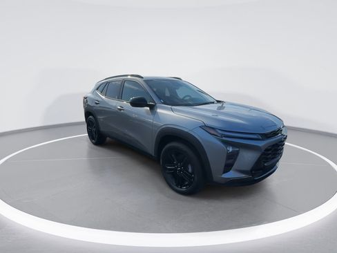 New 2026 Chevrolet Trax ACTIV w/ Driver Confidence Package image 2