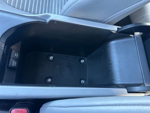 Used 2023 Toyota Camry SE image 26