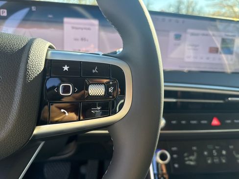 New 2026 Genesis GV70 2.5T image 16