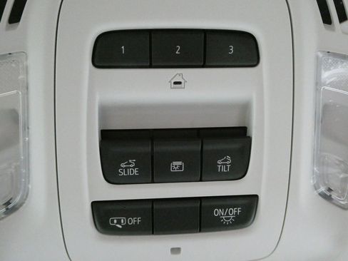 New 2025 Buick Envision Sport Touring image 22