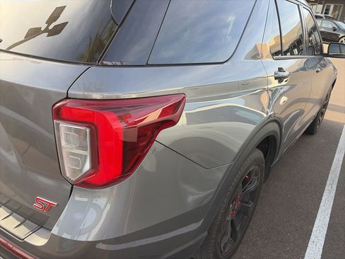 Used 2023 Ford Explorer ST w/ Equipment Group 401A image 3